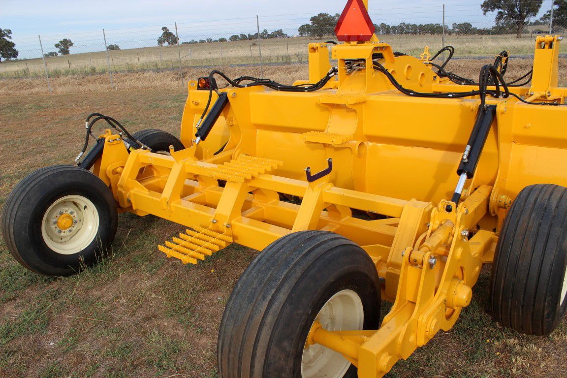 Land Levelers & Drag Buckets Beulah Machinery