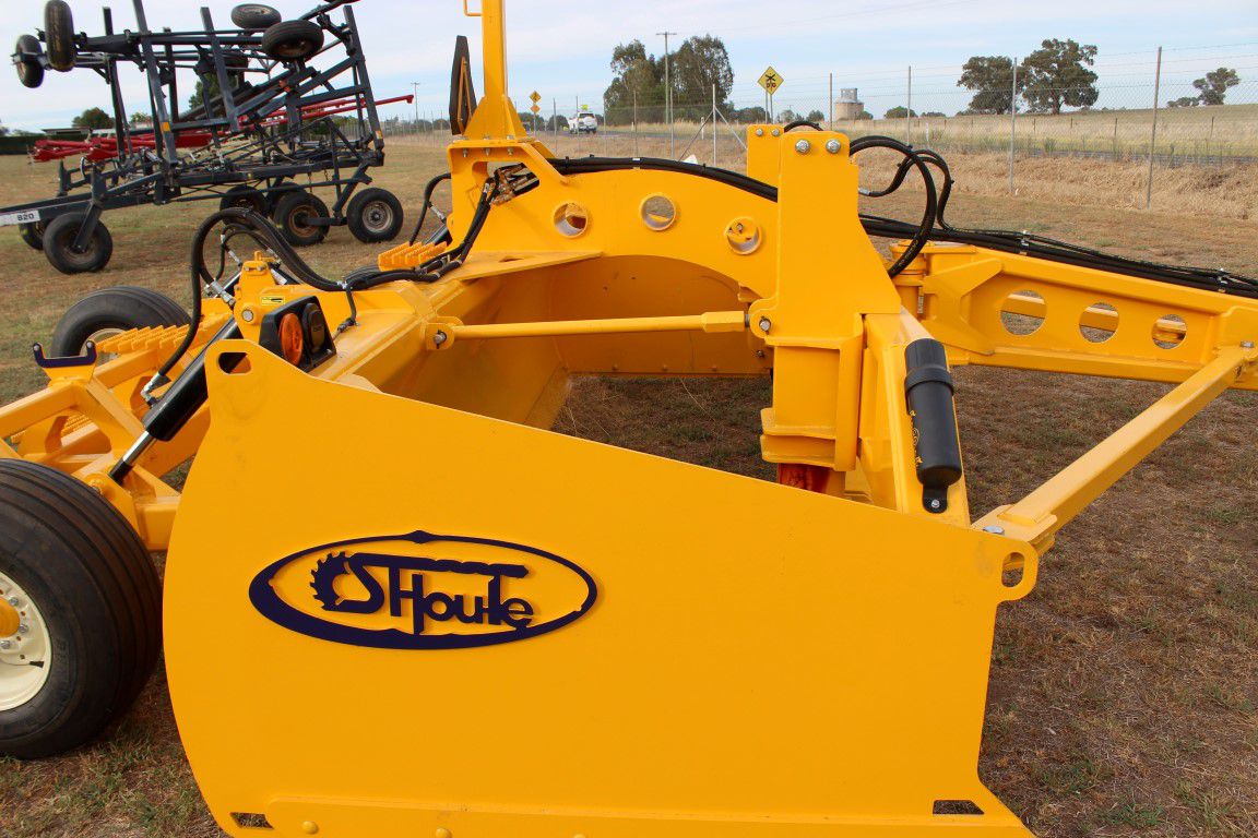 Land Levelers & Drag Buckets Beulah Machinery
